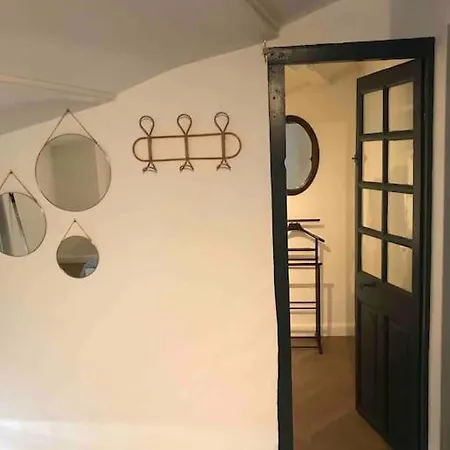 Grand Appartement En Maison De Ville Valreas Exterior photo